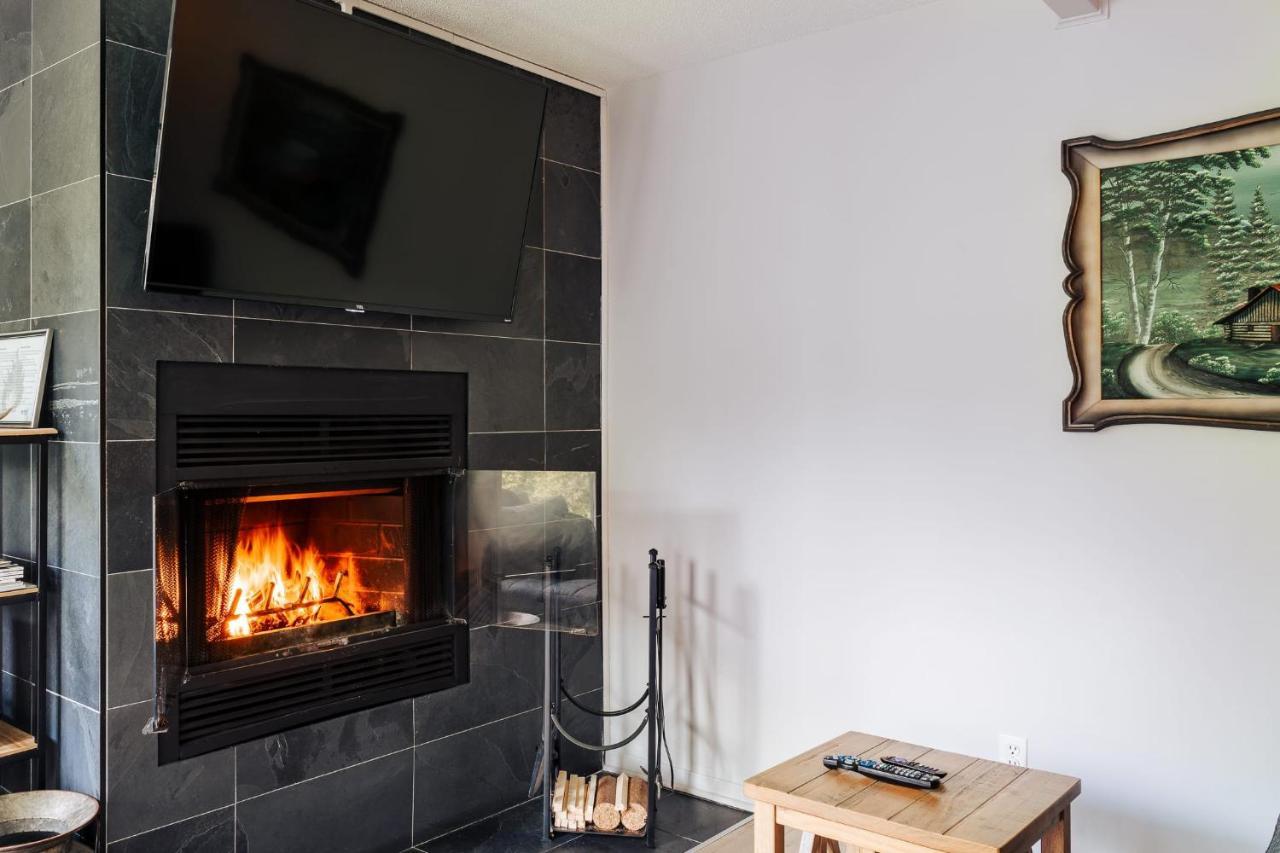מונט טרמבלאנט Magnifique Condo Pres Du Lac Tremblant מראה חיצוני תמונה